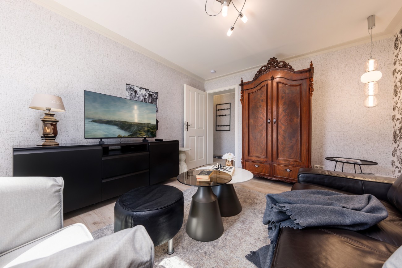 Fewo „Mann am Meer“ Haus Meergold in Sassnitz auf der Insel Rügen - Ferienwohnung Mann am Meer - fußläufig vom Ortszentrum und vom Hafen entfernt - Bushaltestelle und Bahnhof in der Nähe