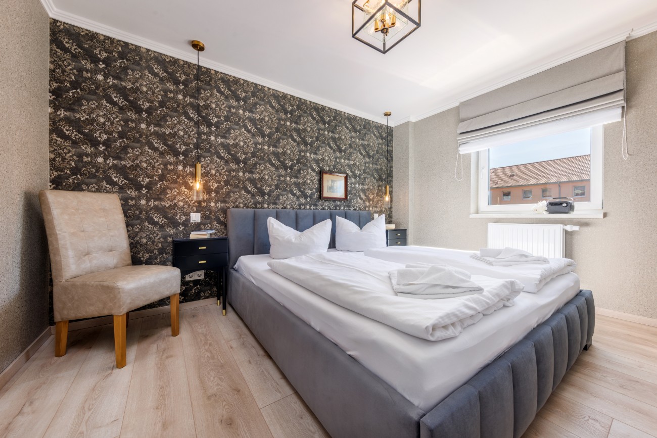 Fewo „Mann am Meer“ Haus Meergold in Sassnitz auf der Insel Rügen - Ferienwohnung Mann am Meer - separates Schlafzimmer mit Verdunkelung