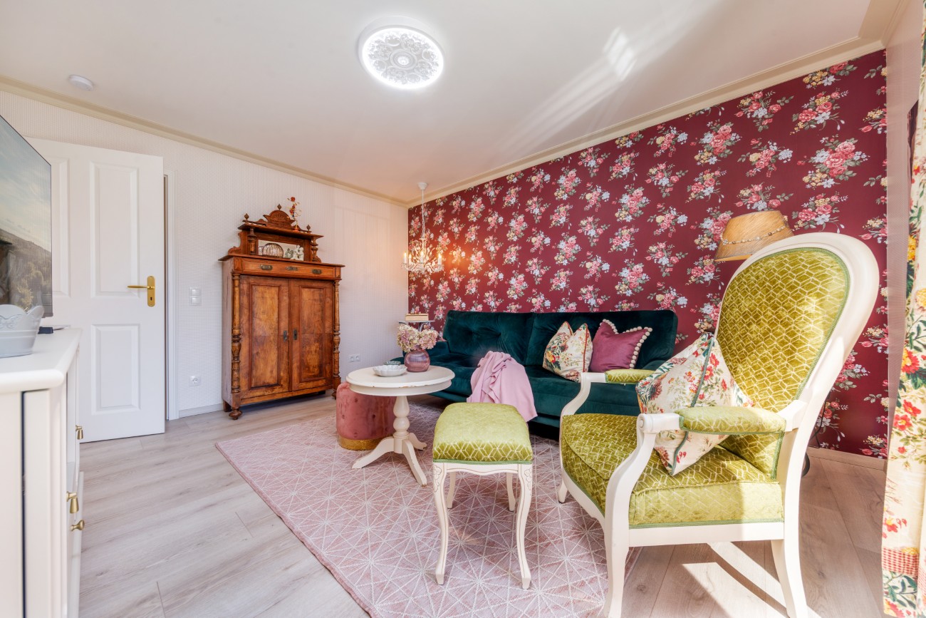 Fewo „Fräulein Helma am Meer“ Haus Meergold in Sassnitz auf Rügen - Ferienwohnung Fräulein Helma am Meer - ein sehr schickes Apartment mit Fahrradraum im Haus und Parkplatz direkt am haus kostenfrei - recht zentral gelegen in der Nähe vom Hafen